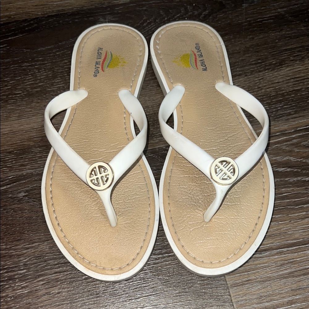 Aloha Island White and Tan Sandals Minimalist Design